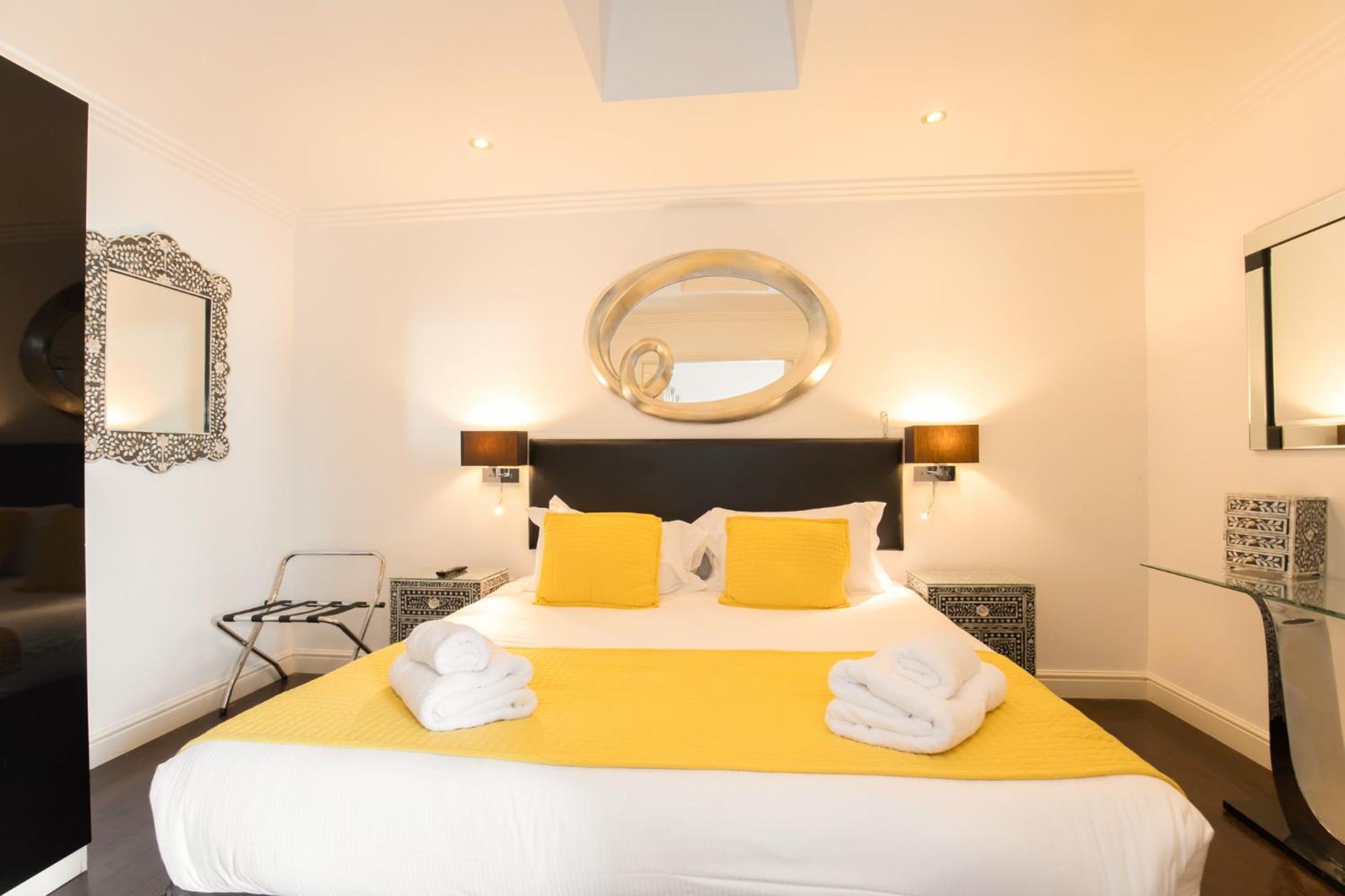 Strozzi Palace Suites By Mansley Cheltenham Dış mekan fotoğraf
