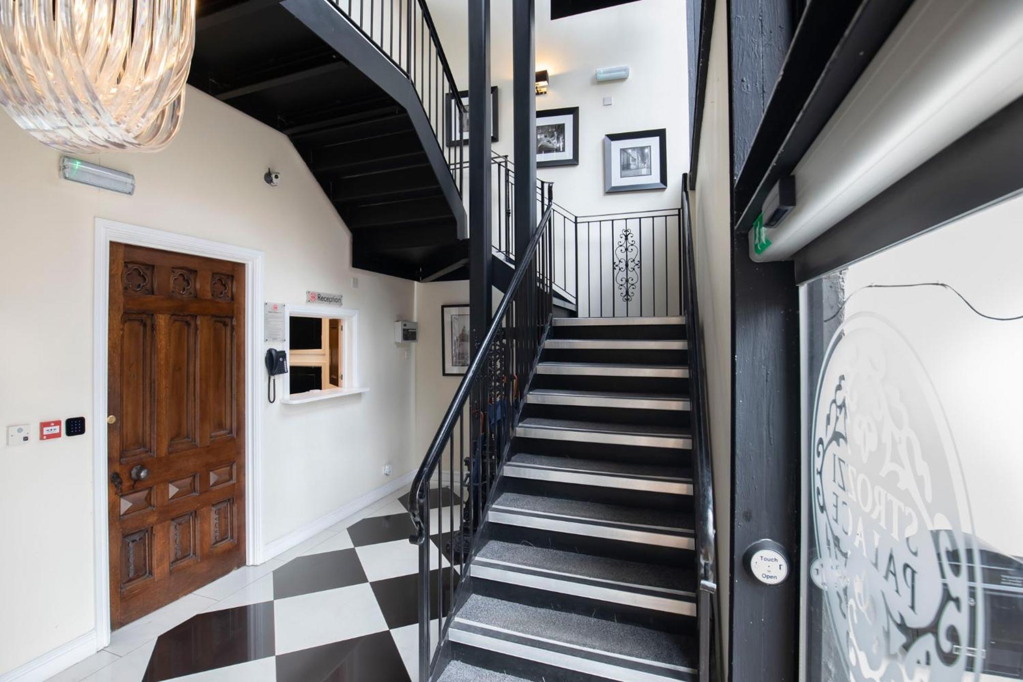 Strozzi Palace Suites By Mansley Cheltenham Dış mekan fotoğraf