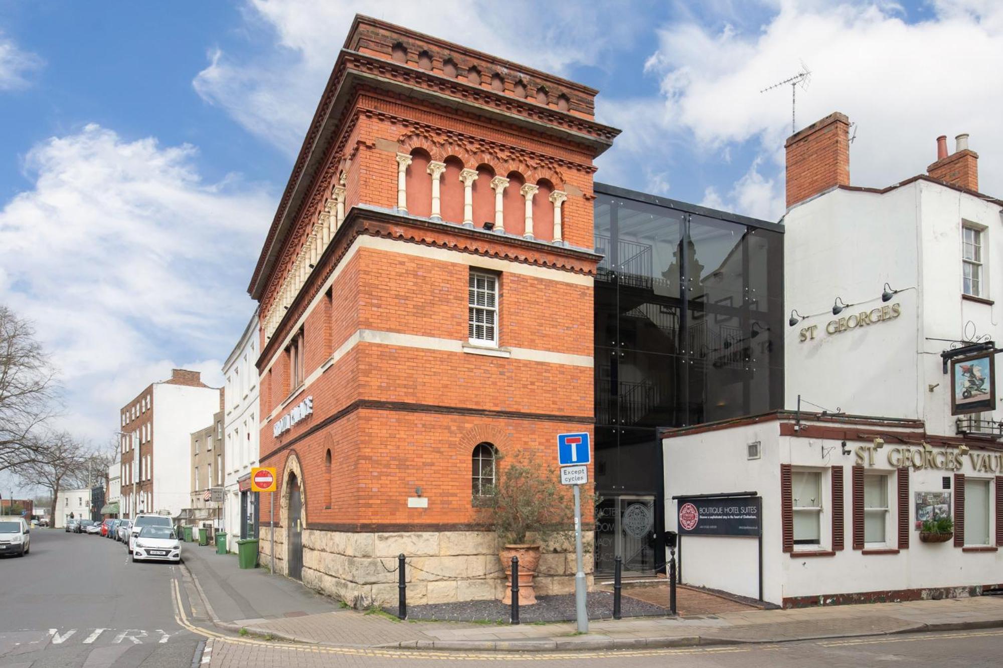 Strozzi Palace Suites By Mansley Cheltenham Dış mekan fotoğraf