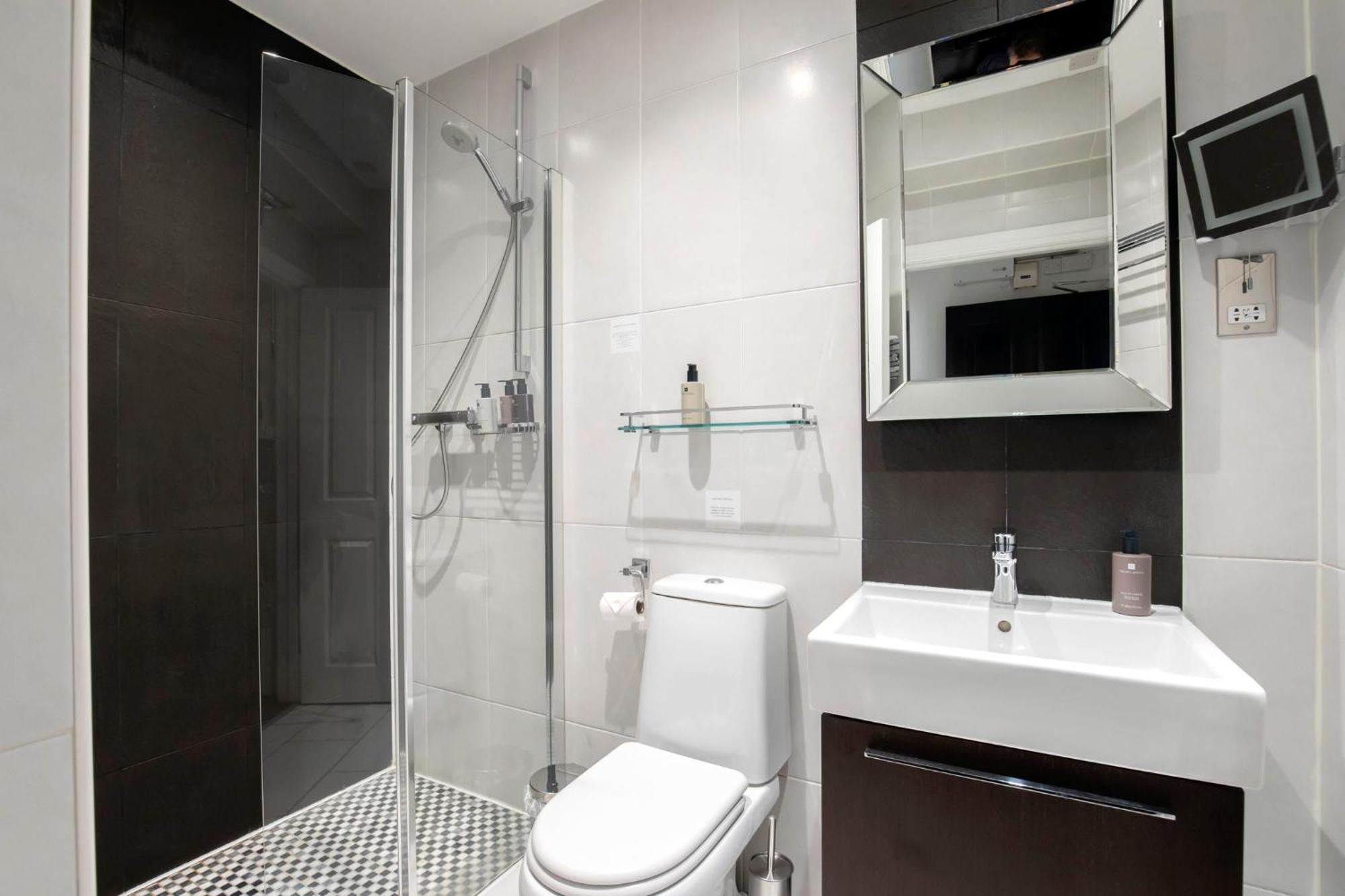 Strozzi Palace Suites By Mansley Cheltenham Dış mekan fotoğraf