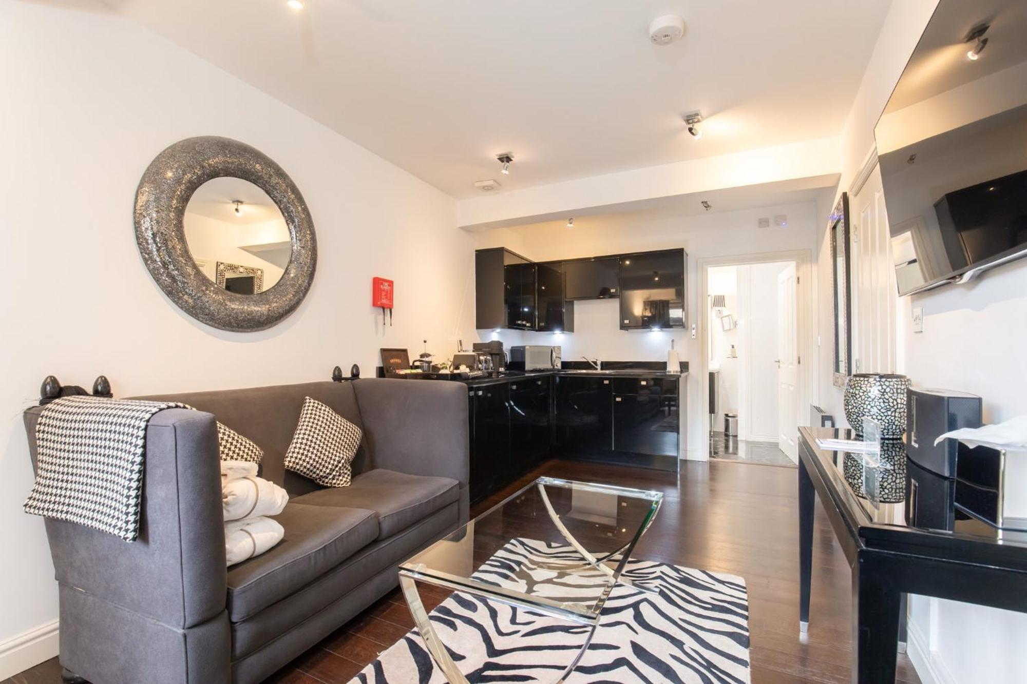 Strozzi Palace Suites By Mansley Cheltenham Dış mekan fotoğraf