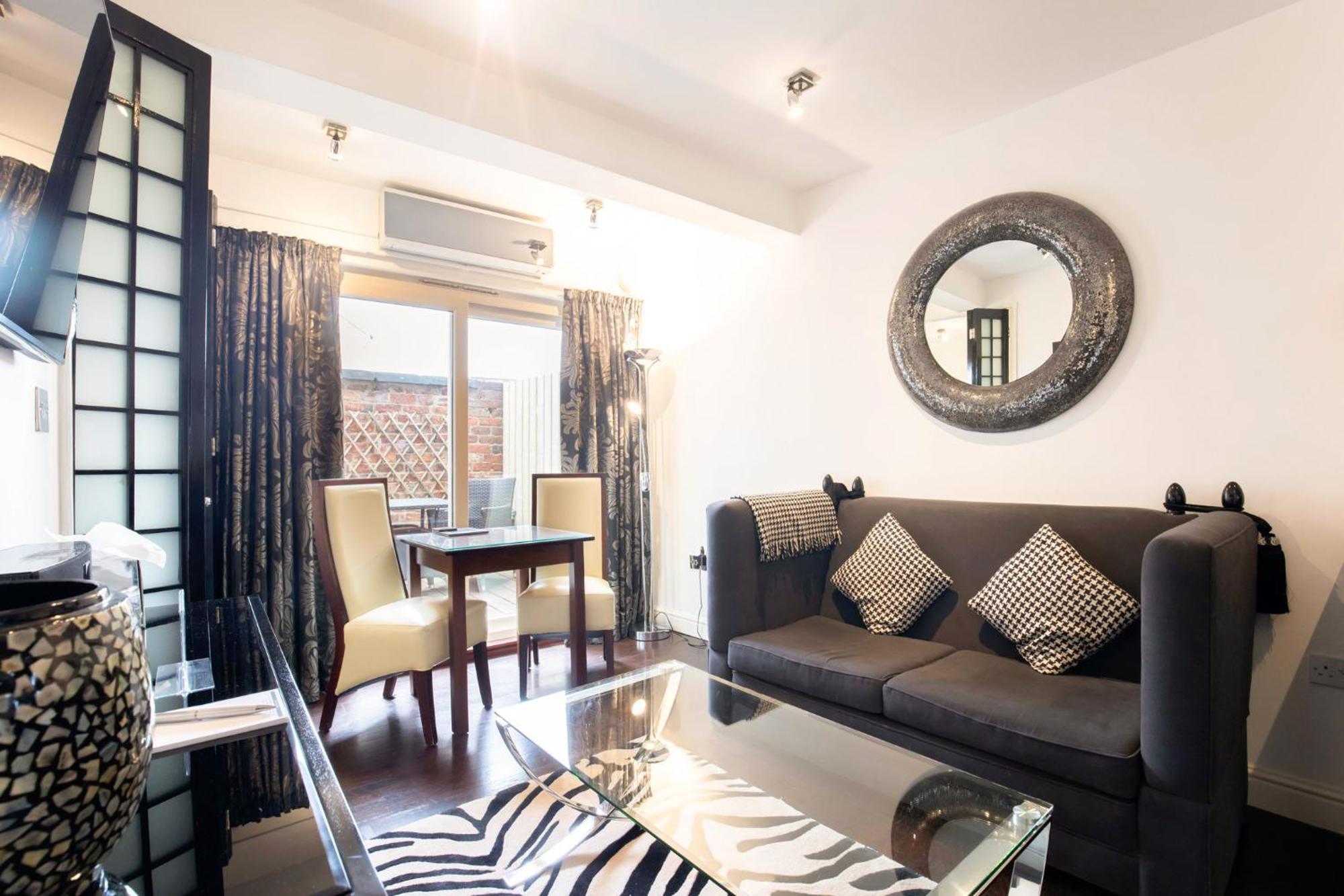 Strozzi Palace Suites By Mansley Cheltenham Dış mekan fotoğraf