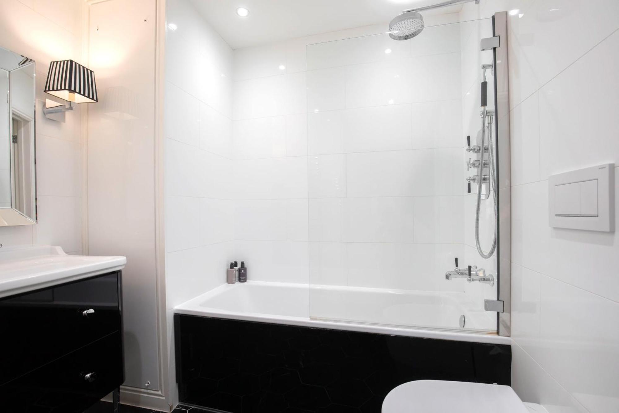 Strozzi Palace Suites By Mansley Cheltenham Dış mekan fotoğraf