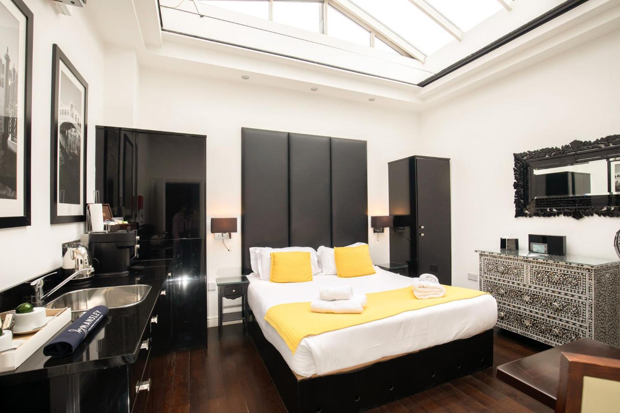 Strozzi Palace Suites By Mansley Cheltenham Dış mekan fotoğraf