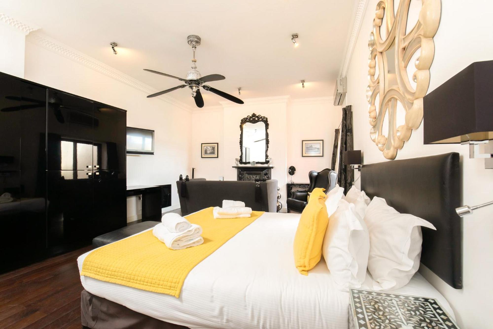 Strozzi Palace Suites By Mansley Cheltenham Dış mekan fotoğraf