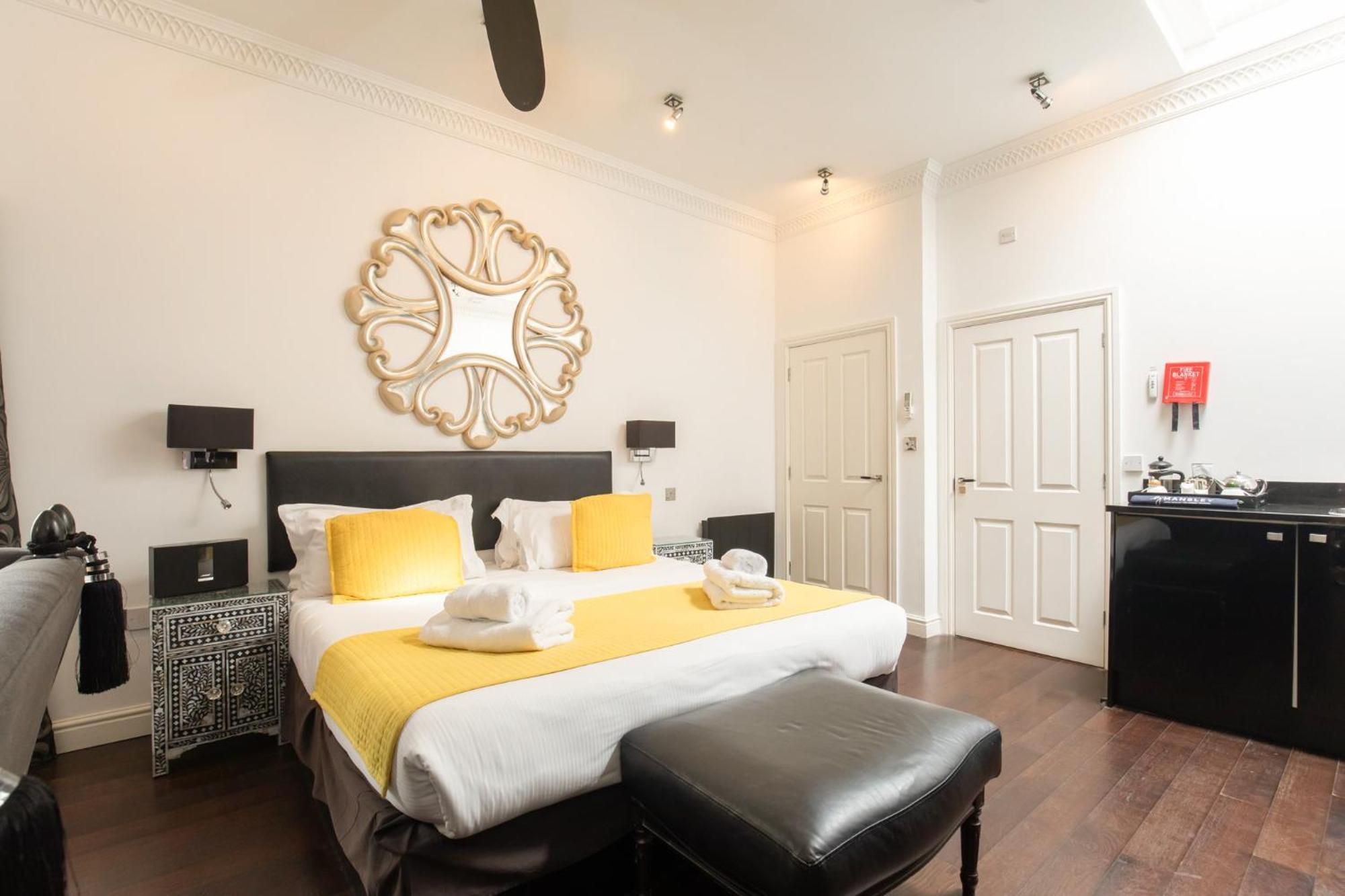 Strozzi Palace Suites By Mansley Cheltenham Dış mekan fotoğraf