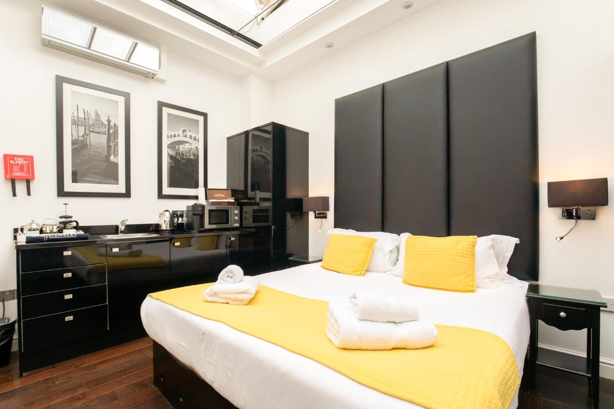 Strozzi Palace Suites By Mansley Cheltenham Dış mekan fotoğraf