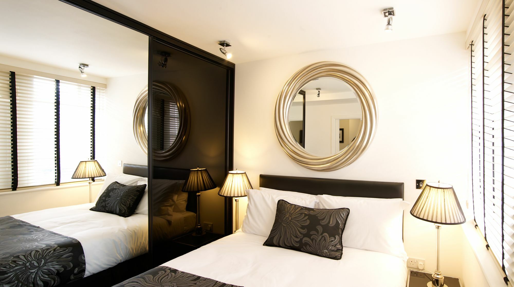 Strozzi Palace Suites By Mansley Cheltenham Dış mekan fotoğraf