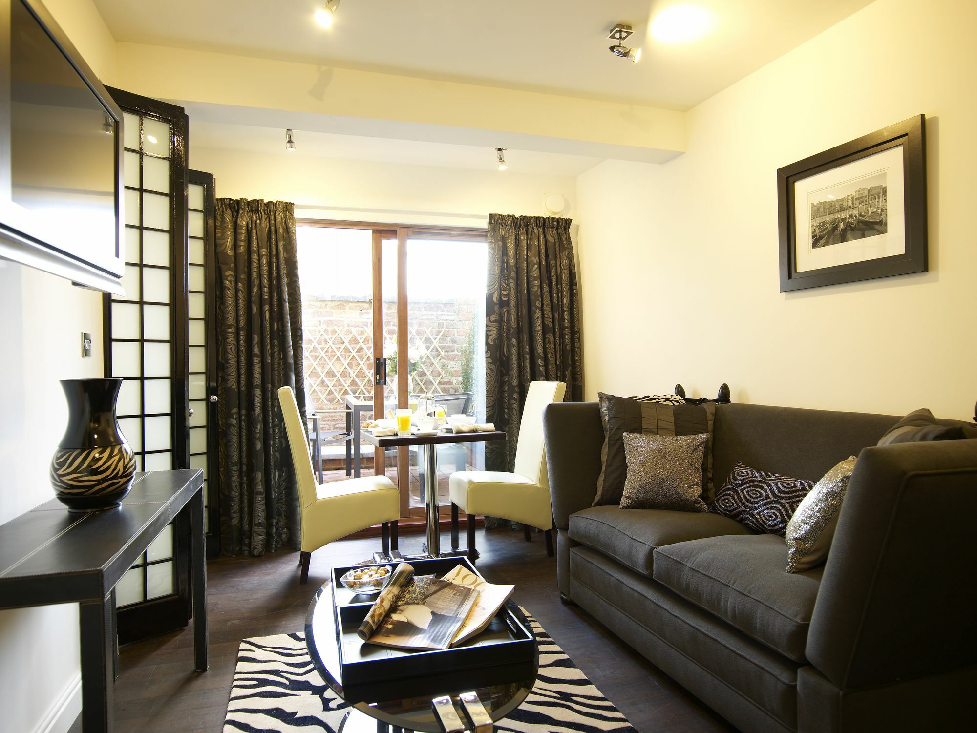 Strozzi Palace Suites By Mansley Cheltenham Dış mekan fotoğraf